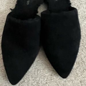 Vince Camuti Sherpa lined mules